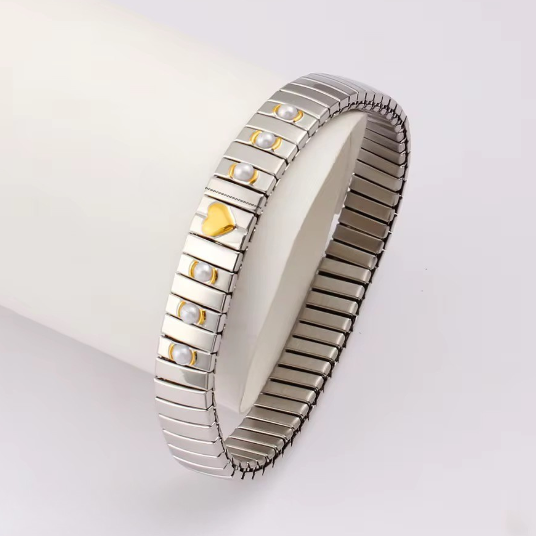 Pearl & Heart Stretchable Bangle