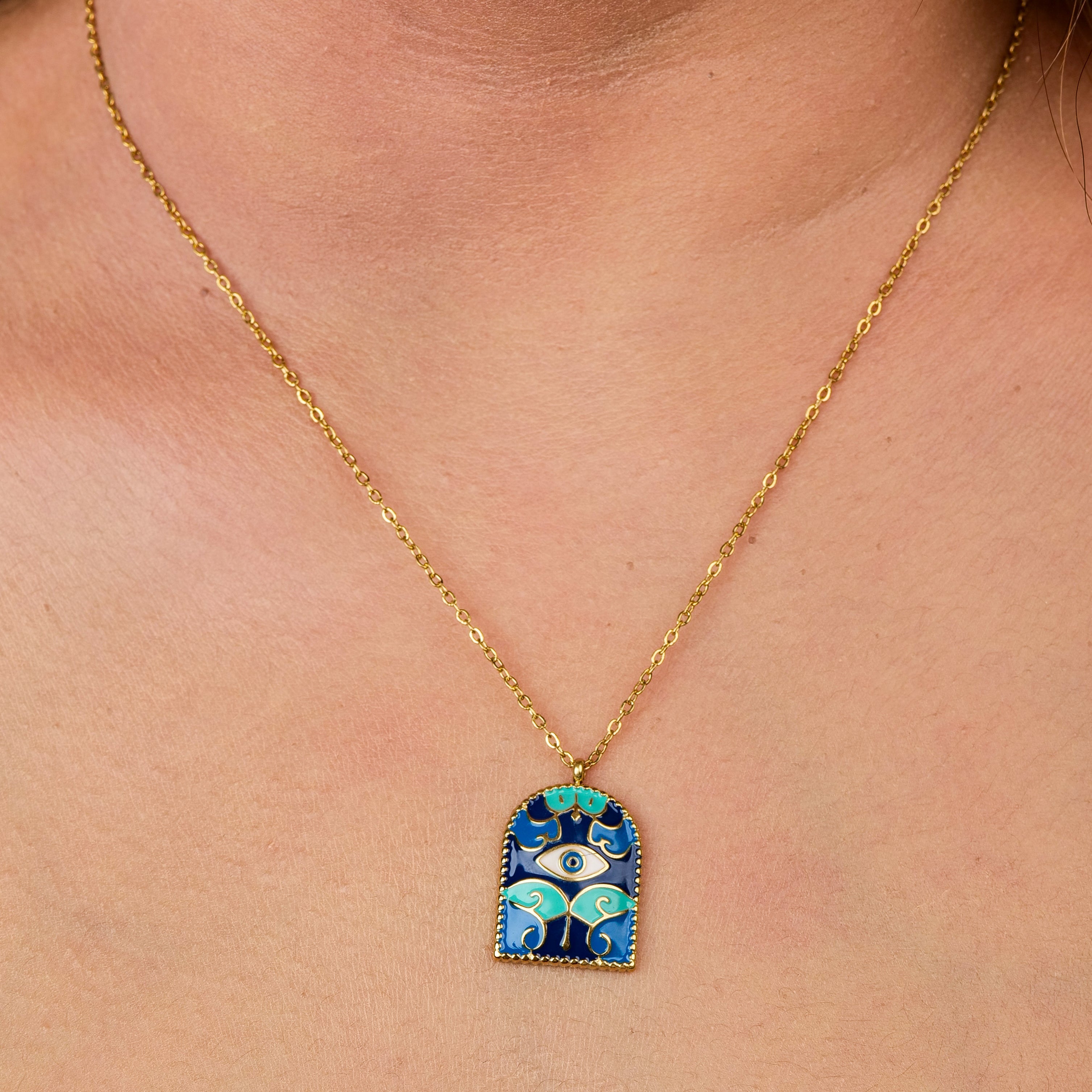 Majestic Eye Pendant with Necklace