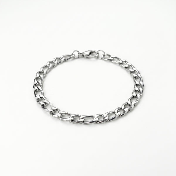 The Minimal Bracelet bracelet by Nashira, shown close up