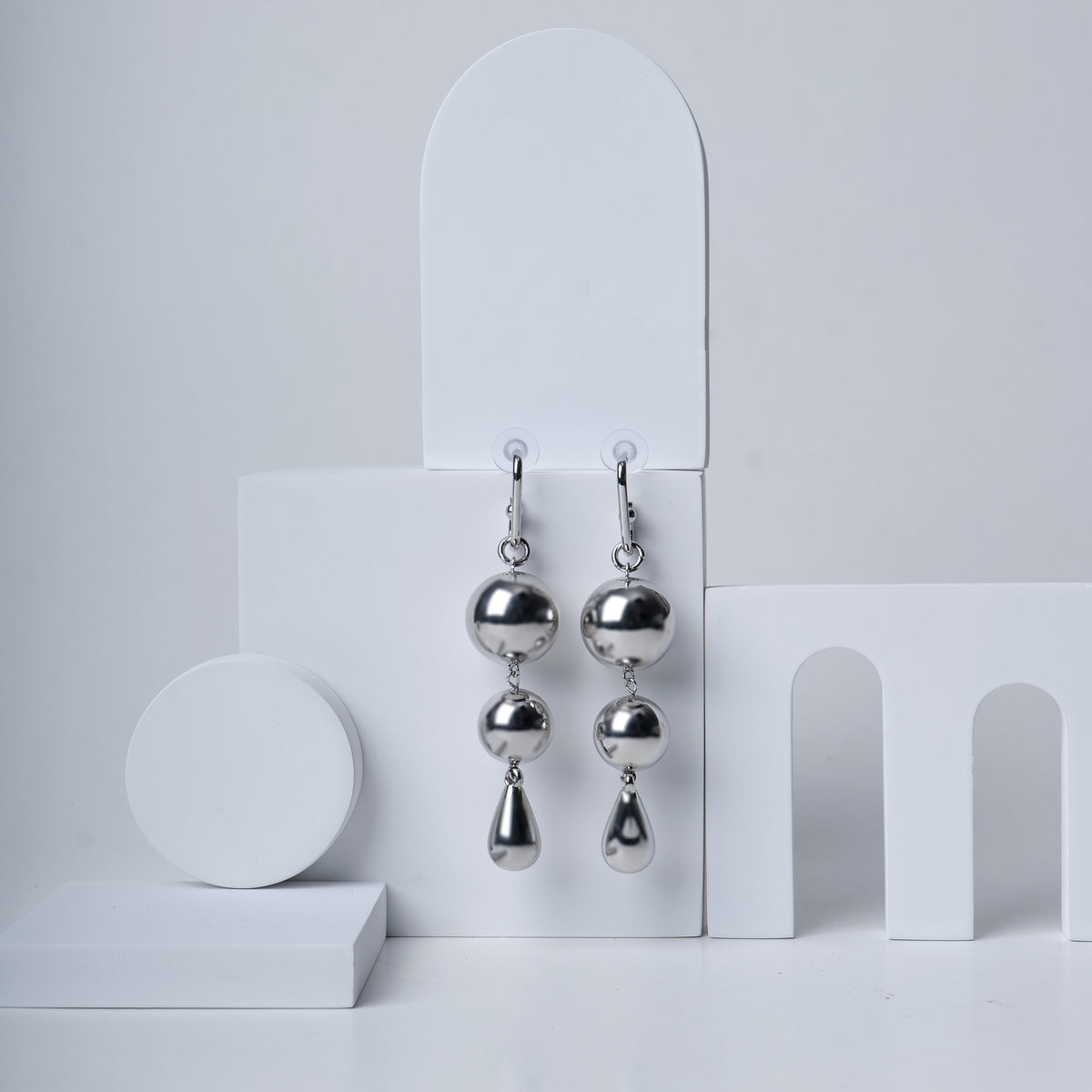 Showstopper Danglers - earrings from the Nashira collection