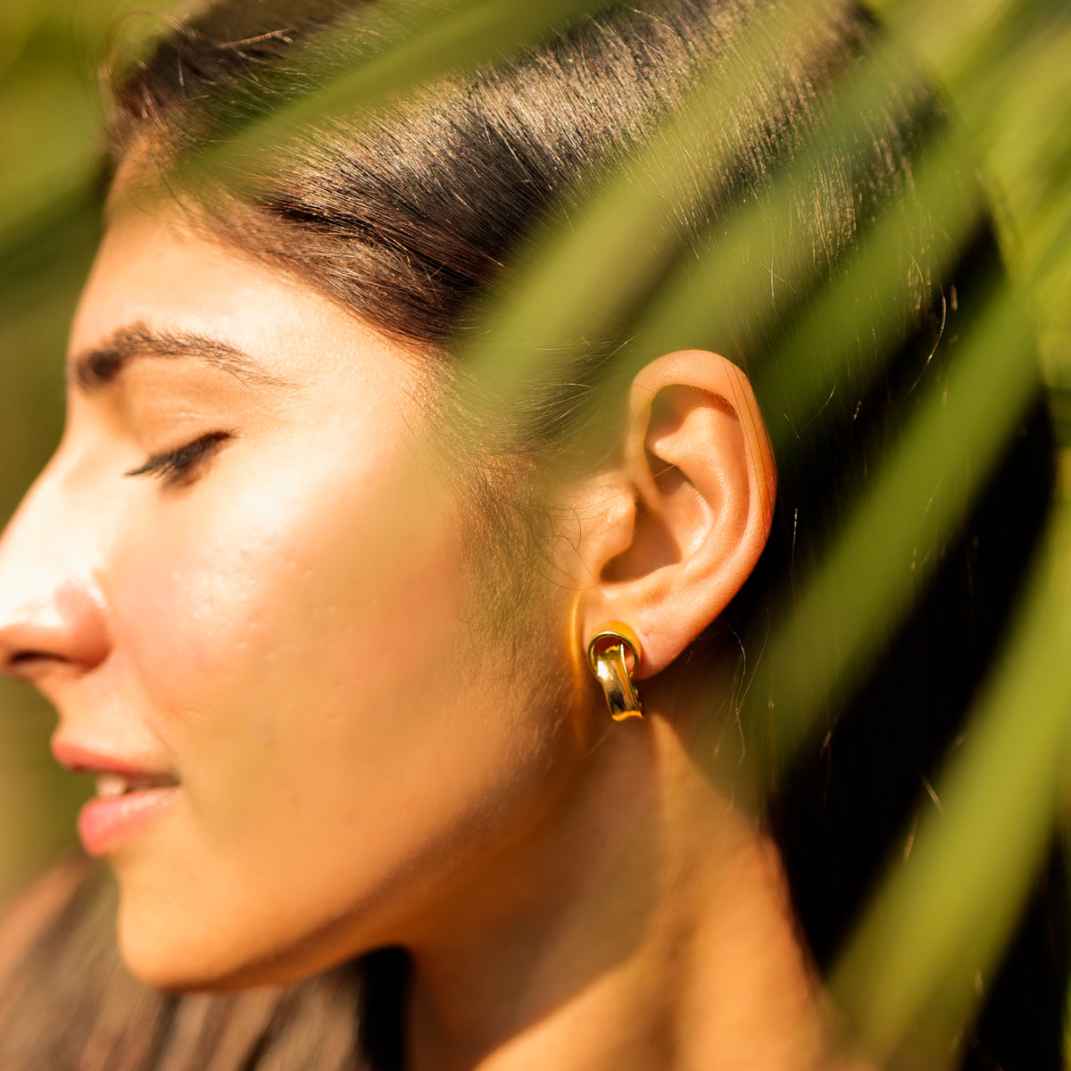 Monday Hoops - earrings by Nashira