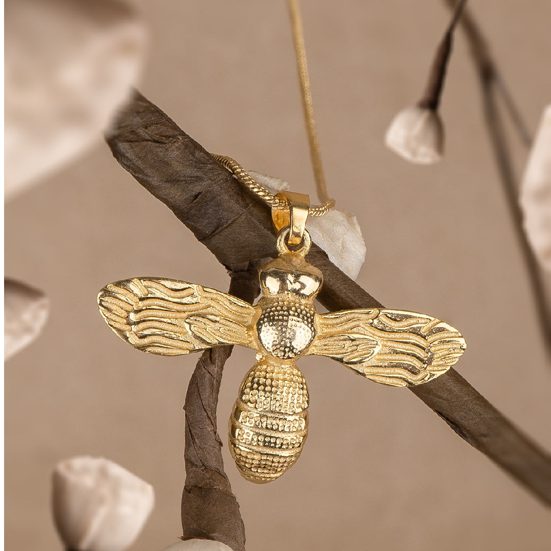 Bumble Bee Pendant with Chain - Stainless Steel necklace by Nashira